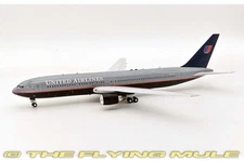 Inflight 1:200 767-300 United Airlines N670UA