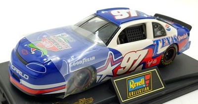 Revell Maßstab 1:24 3851 1997 Chevrolet Monte Carlo #97 Interstate Batteries
