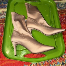 The Fix Womens Becca pointed toe sock boot in petal blush stretch satin-SZ 7.5 M