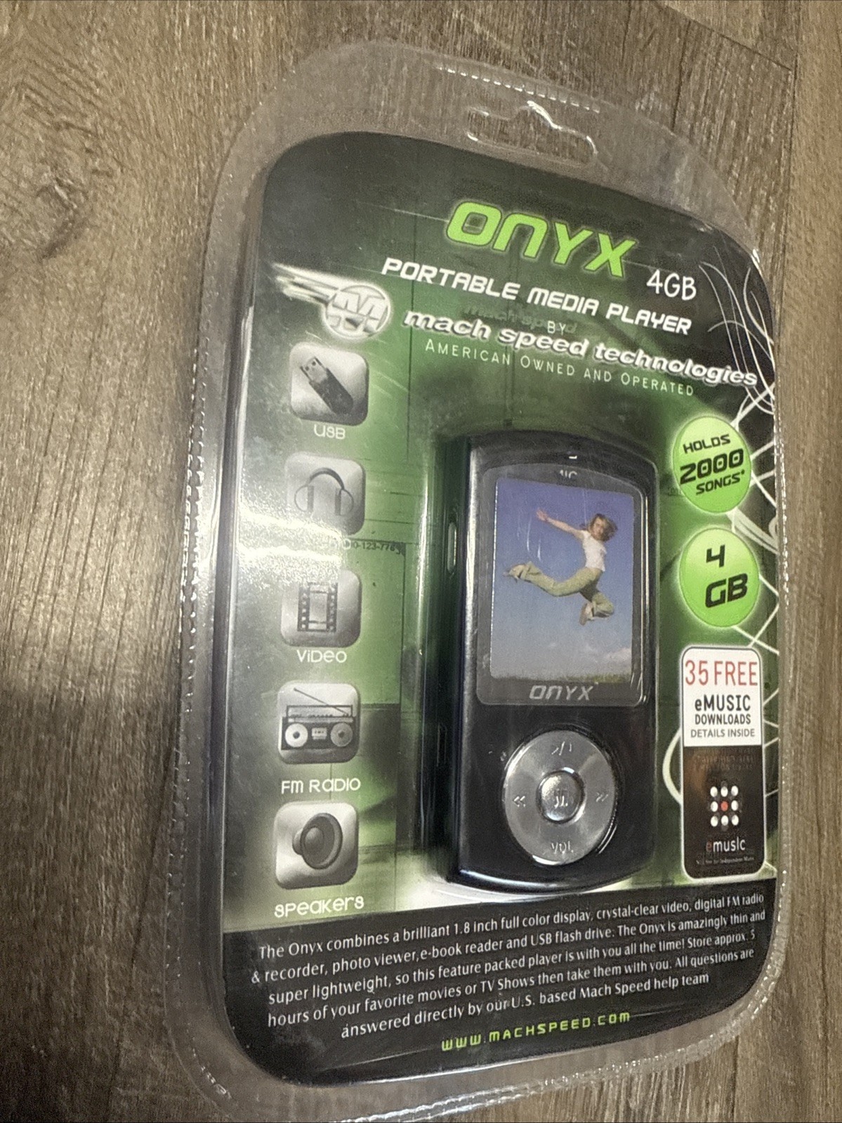 4gb Mp3 Player By Mach Speed Technologies Fm Radio