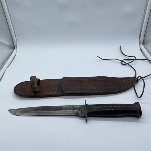 WW2 WESTERN CUTLERY BOULDER COLO. USA MILITARY SURVIVAL BOWIE KNIFE W/SHEATH