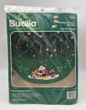 Bucilla Jeweled Stitchery Tree Skirt "Bear Pulling Santa" Kit 82168  35" Round