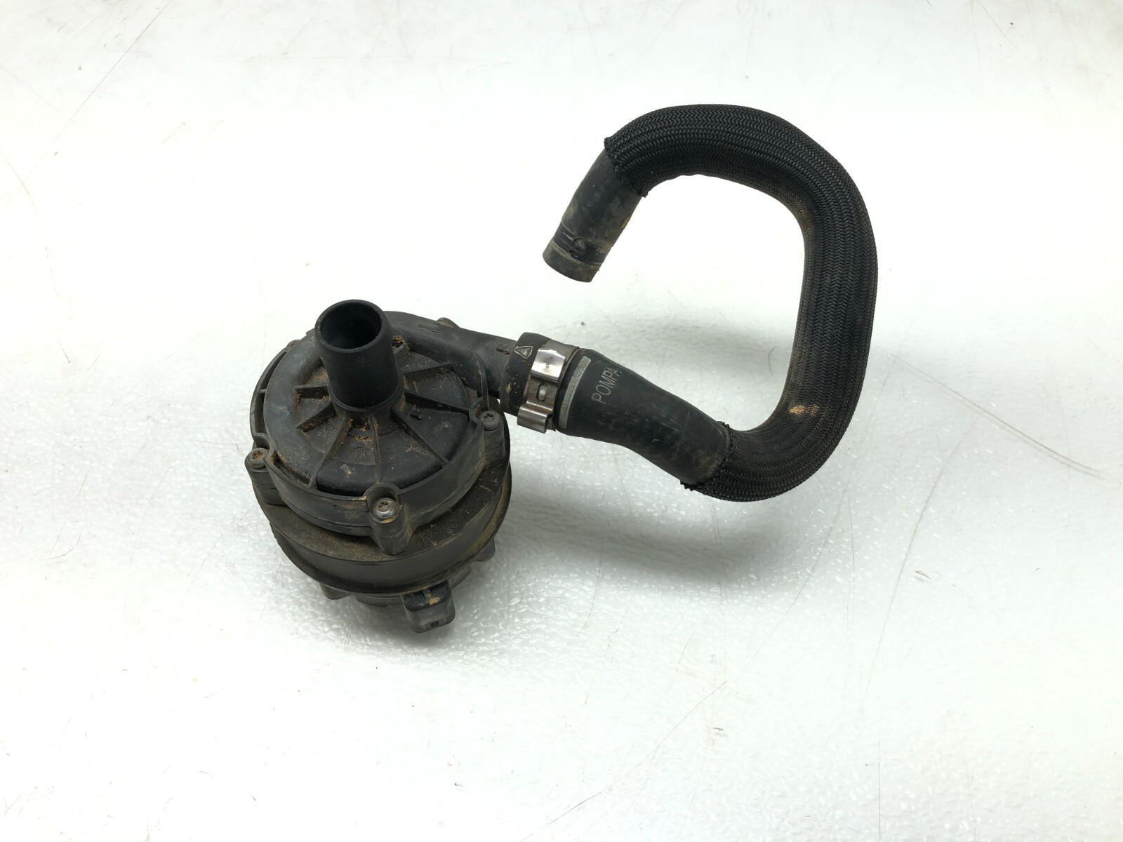 2014-2020 MASERATI GHIBLI S 3.0L V6 AUXILIARY WATER PUMP OEM.