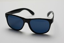 Classic Sunglasses Gloss Black - Unisex - Microfiber Case