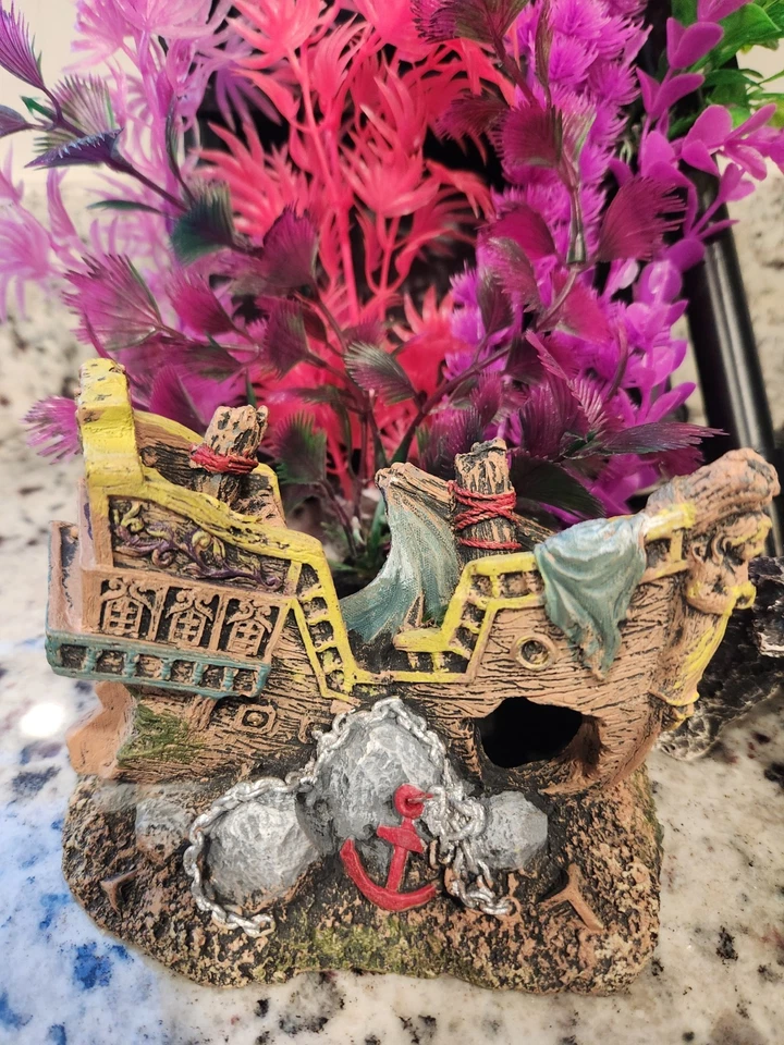 Decoración de motor y acuario Foto 3 de 4