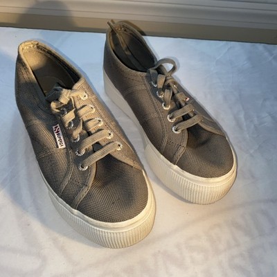 Superga Women s 7.5 Gray Tie Platform Sneaker       1541