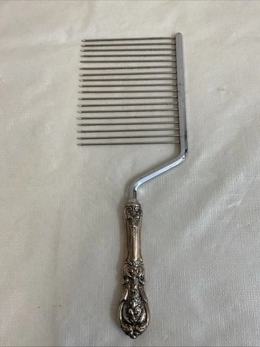 Reed and Barton Francis 1 - Cake Breaker - No Mono - Sterling Handle (1)