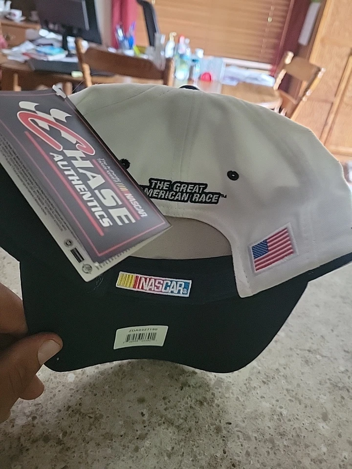 SOMBRERO CAMPEÓN DAYTON 500 2009 FIRMADO POR MATT KENSETH NUEVO SIN CERTIFICADO DE AUTENTICIDAD Foto 3 de 4