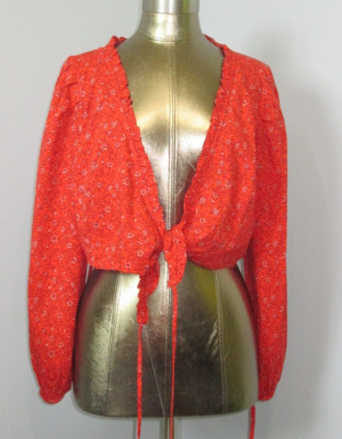 NWT Universal Thread Red Floral Wrap Top Women Size L Chest 38 Cropped 224-29619