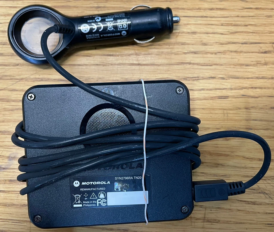 Motorola Model SYN2796A TN20 Automotive GPS Receiver MotoNav - Image 3 of 3