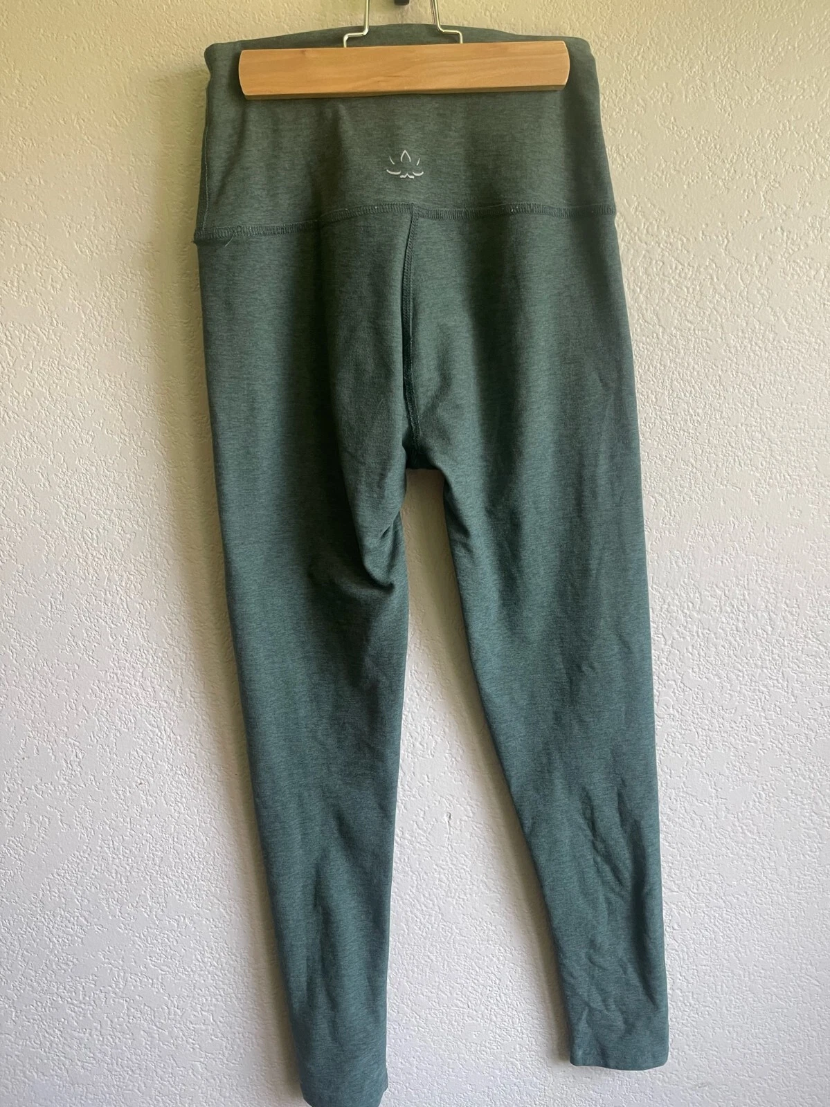 beyond-yoga midi high waisted lot 2 gray leggings