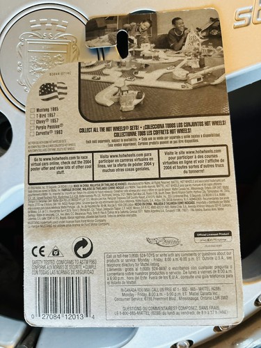 HOT WHEELS STAR SPANGLED 1965 FORD MUSTANG CONVERTIBLE 1:64 DIECAST CAR NOS 289 - Picture 6 of 6