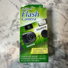 Fujifilm Quicksnap Flash 35mm Single Use Disposable Camera Color 27 EXP: 6/2013