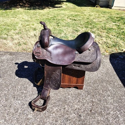 Vintage Y2K Circle Y Saddle 17" Park And Trail Dark Oil Antique 3604 Leather - Image 1 of 4