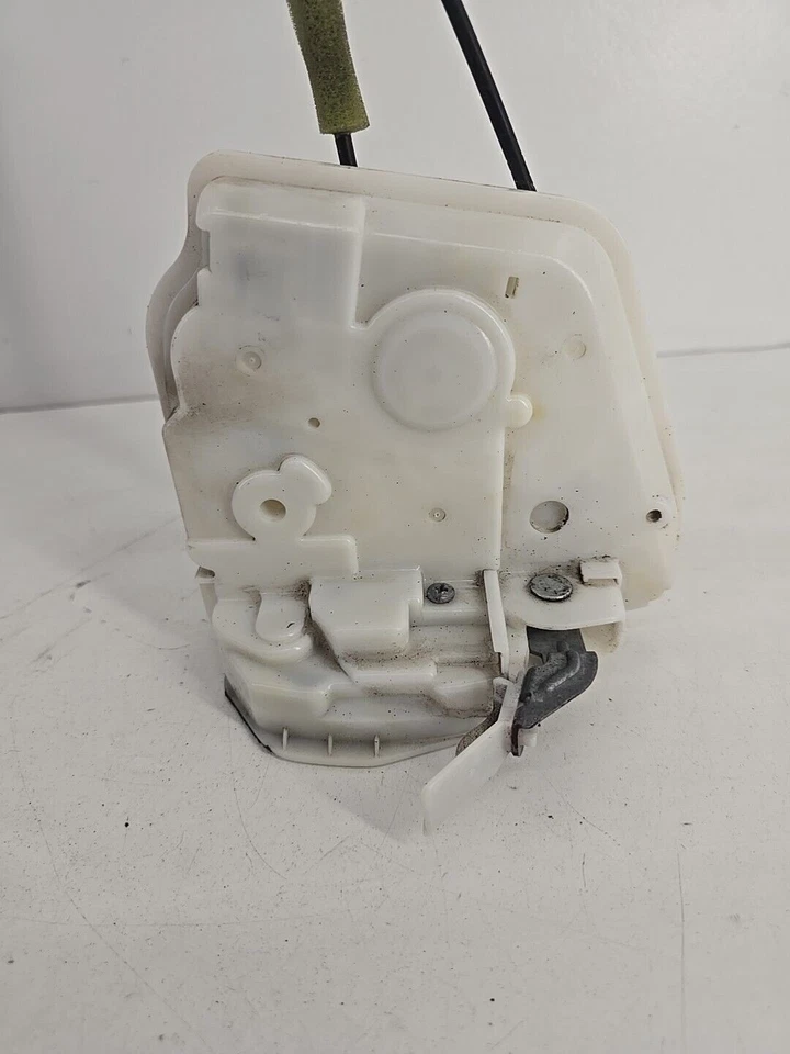 Mazda 3 2008 sedán (BL) 1,6 16 V CAT cubierta de bloqueo trasero derecho para 205503 Foto 2 de 4