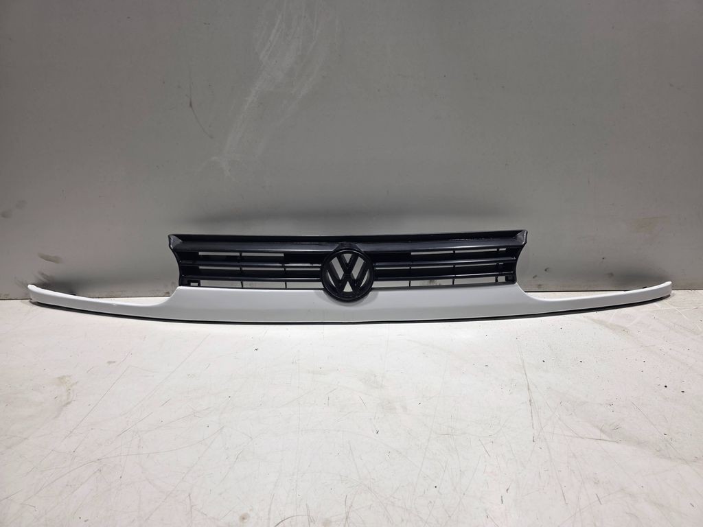 Rejilla superior delantera Volkswagen Golf III 1995 1H6853653 TAL24733