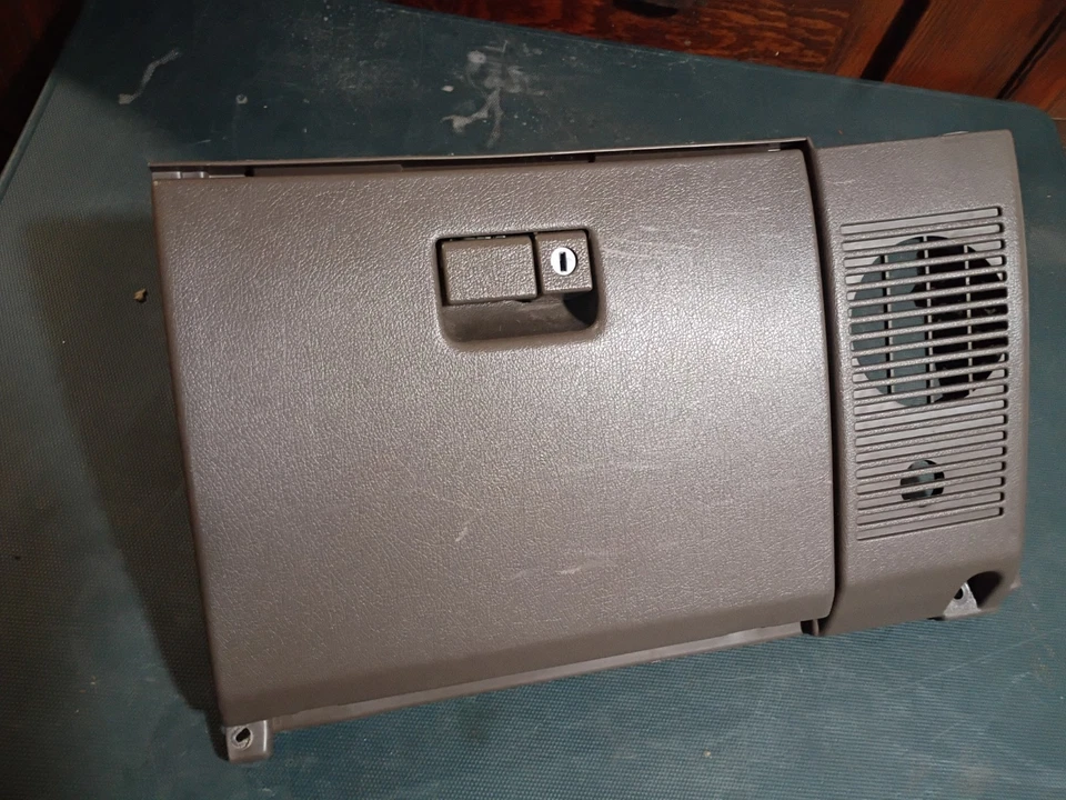 Toyota 4Runner 1990-1995 conjunto de guantera tablero moldura OEM bronceado Foto 2 de 4