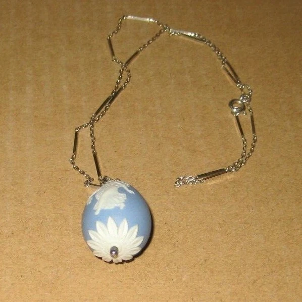 Wedgwood BLUE & SILVER Jasper TEAR DROP EGG DANCING HOURS NECKLESS