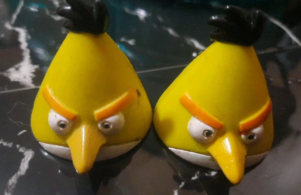 ANGRY BIRDS KNOCK ON WOOD JUEGO PIEZA DE REPUESTO PÁJARO AMARILLO 2 Y PÁJARO ROJO Foto 2 de 4