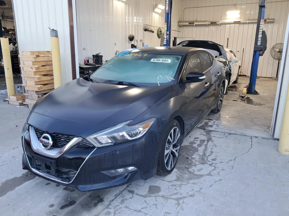 Used Front Right Door Interior Trim Panel fits: 2017 Nissan Maxima Grade A Foto 2 de 4