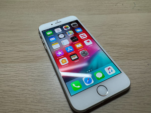 Apple iPhone 6 - Silber - 64GB | Gebraucht - Entsperrt