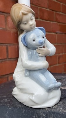 Nao 7'' Zoll Porzellan Mädchen hält Teddybär Made in Spain