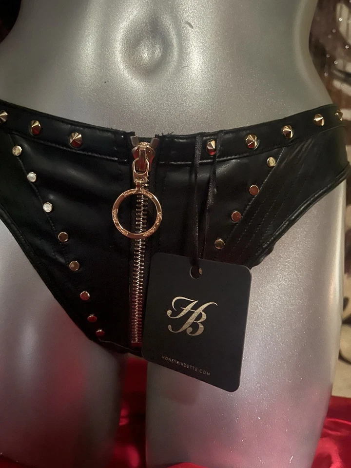 Bragas negras Honey Birdette Casey con herrajes dorados y sujetador sexy a juego🔥 Foto 3 de 3