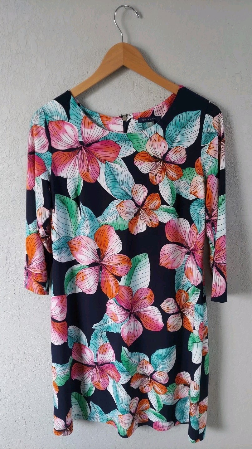 Tommy Hilfiger Women's Lightweight Tropical Dress with 3/4 Sleeves Size 12