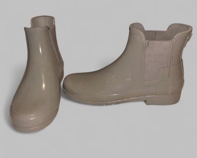 Hunter Women s Beige Rubber Chelsea Ankle Pull-On Rain Boots Round Toe