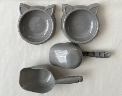 Grauer Katzennapf & Futterschaufel Kunststoff 2er-Pack niedliches Katzengesicht & Ohren Futterautomat UK