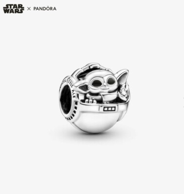Pandora Star Wars Grogu & Krippe Charm Silber