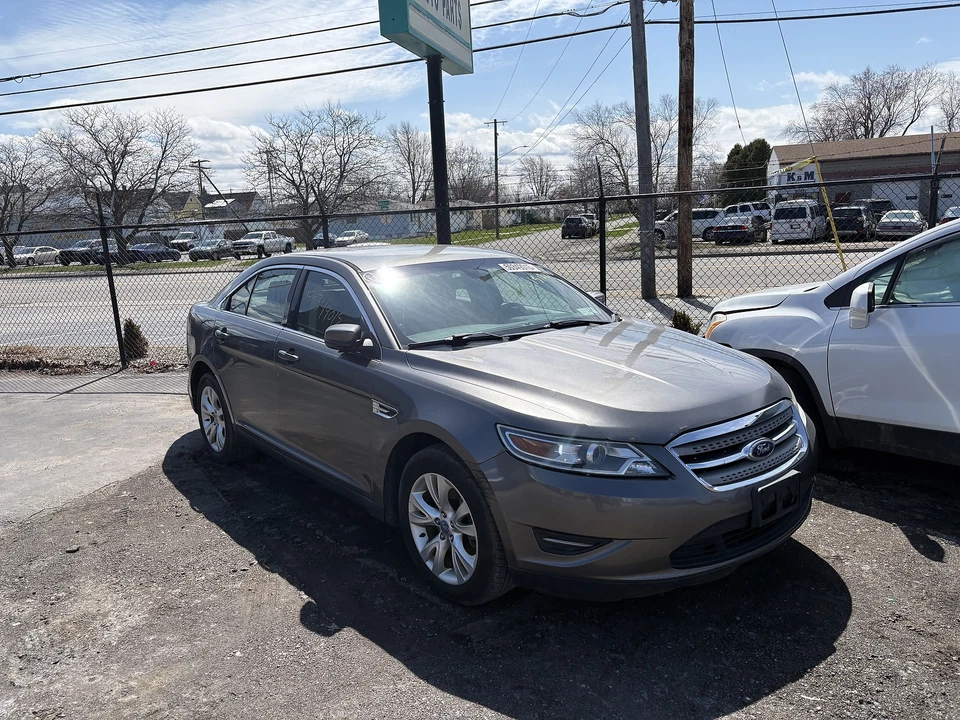 Conjunto de luz de giro/estacionamiento usado se adapta a: Ford Taurus 2011 lámpara de estacionamiento giro Foto 2 de 4
