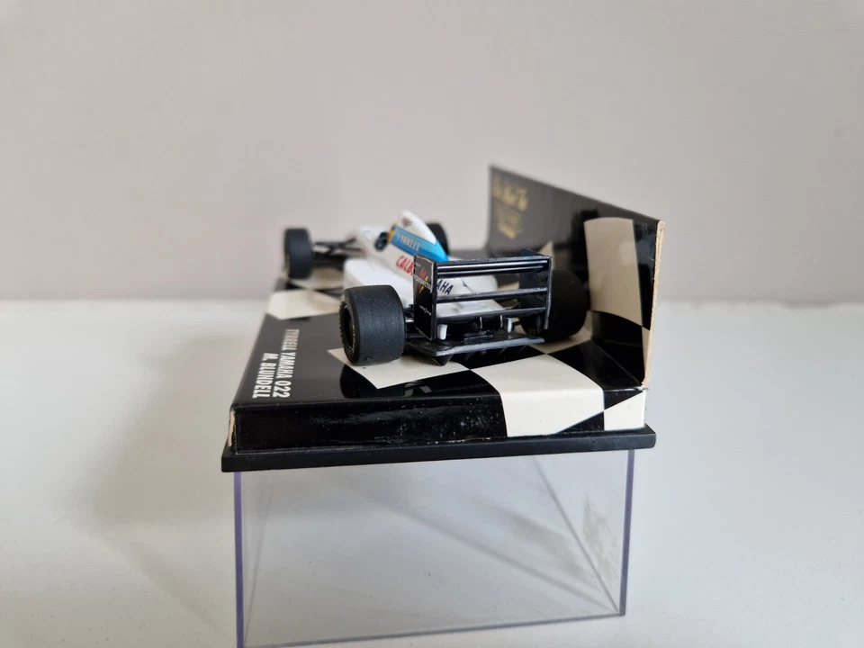 Minichamps 1/43 Tyrrell Yamaha 022 M. Blundell - 1994 - 430940004 - Immagine 4 di 4
