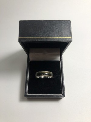 Rare Unique Silver Tone Metal Ring Band Colourful Black Inlay Sparkles Rainbow