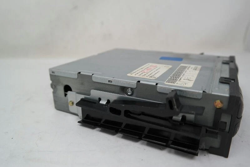 95 96 00 01 02 CHEVY SUBURBAN 1500 AUDIO EQUIPMENT REMOTE CASSETTE PLAYER - Image 4 of 4