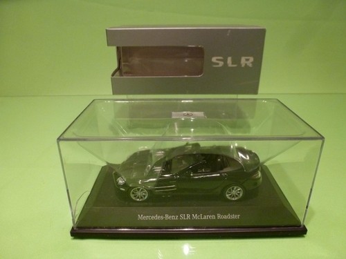 MINICHAMPS 61006 MERCEDES BENZ SLR McLAREN ROADSTER - BLACK 1:43 - NMIB - Picture 8 of 8