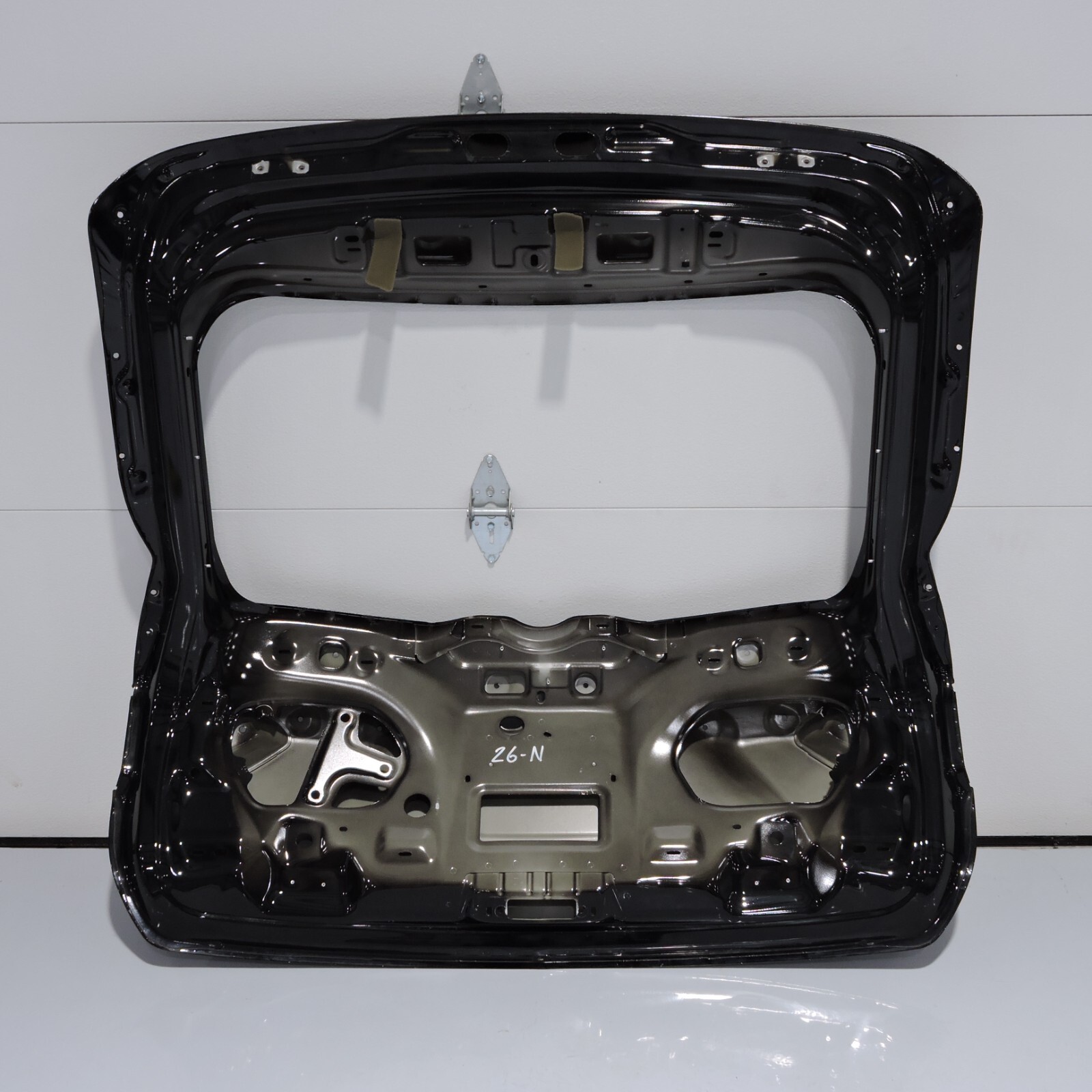 2017-2020 Maserati Levante Rear Hatch Trunk Liftgate Tailgate Lid Factory -26-N
