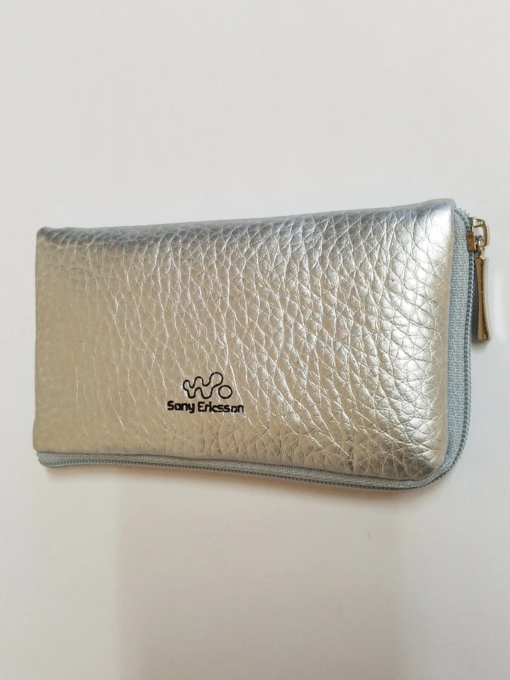 5" Nuevo Raro Sony Ericsson Plata Pequeña Bolsa Fiesta Teléfono Estuche Soporte Foto 3 de 4