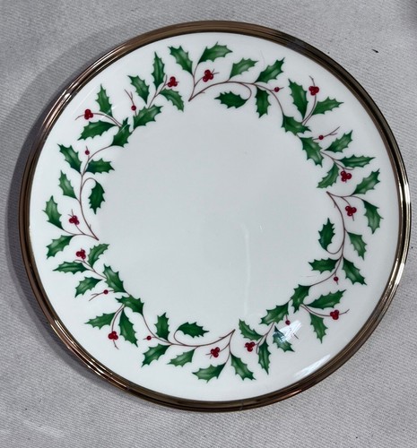 New LENOX Holiday Pattern Bread & Butter Plate MADE IN USA 6.25" Holly Berries - Picture 1 of 4