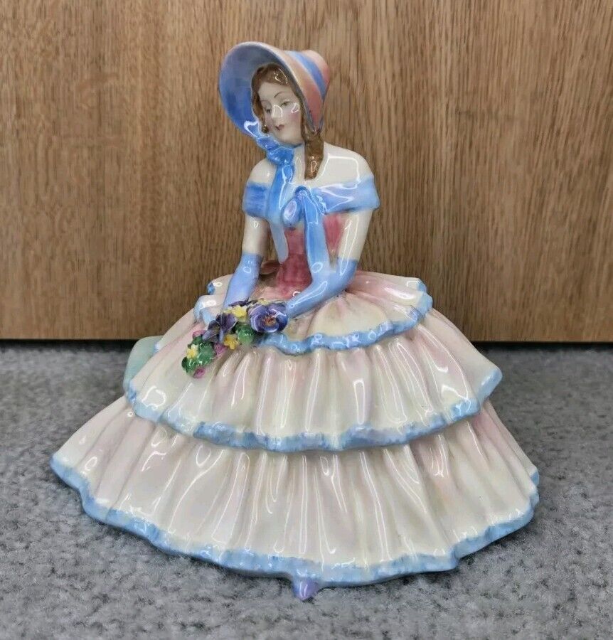 VINTAGE Royal Doulton Figurine Daydreams HN1731, England | eBay VINTAGE Royal Doulton Figurine Daydreams HN1731, England | eBay