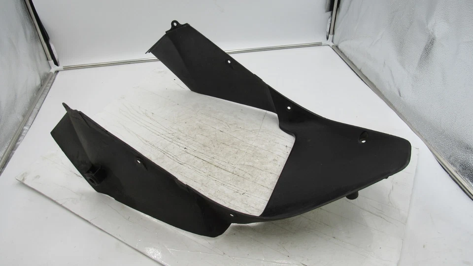 1997 年本田 CBR1100XX CBR1100 黑鸟中心内侧低 V COWLING FAIRING  — 第 3/4 张图片