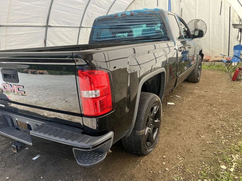 Driver Corner/Park Light Classic Style Fits 16-19 SIERRA 1500 PICKUP 213306 - Image 4 of 4