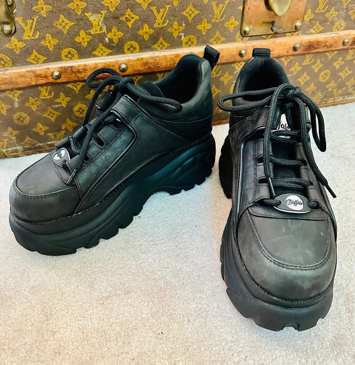 NEW BUFFALO LONDON CLASSIC LOW MATTE BLACK LEATHER PLATFORM SNEAKERS 40 9.5 | eBay