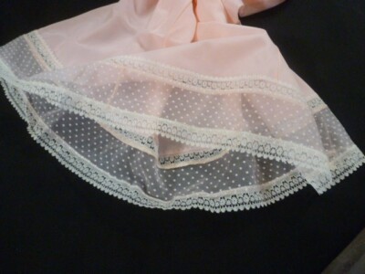 Combinaison Vintage Courte En Dentelle - Blanc Cassé - Taille 36/38 - Longueur 65cm - Pour Jeune Fille