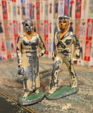 Vintage Barclay Manoil Lead Toy Soldier Set Man  Woman Train Station Figures