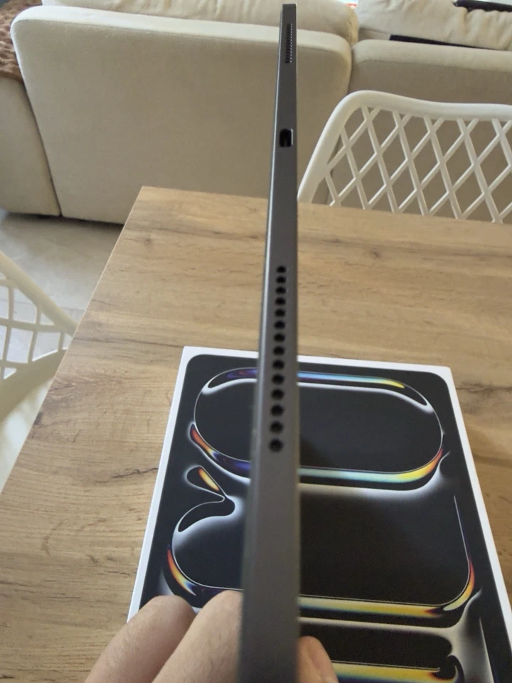 Apple iPad Pro 13-inch (M4) · 256GB · Wi-Fi, photo 4 sur 5