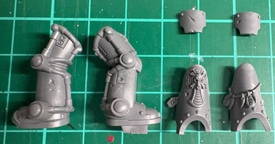 Arjac Rockfist Lower Torso & Legs - Unique Terminator Armour Bundle Space Wolves