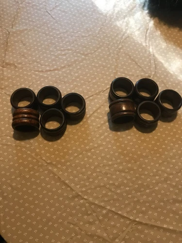 VINTAGE WOODEN NAPKIN RINGS