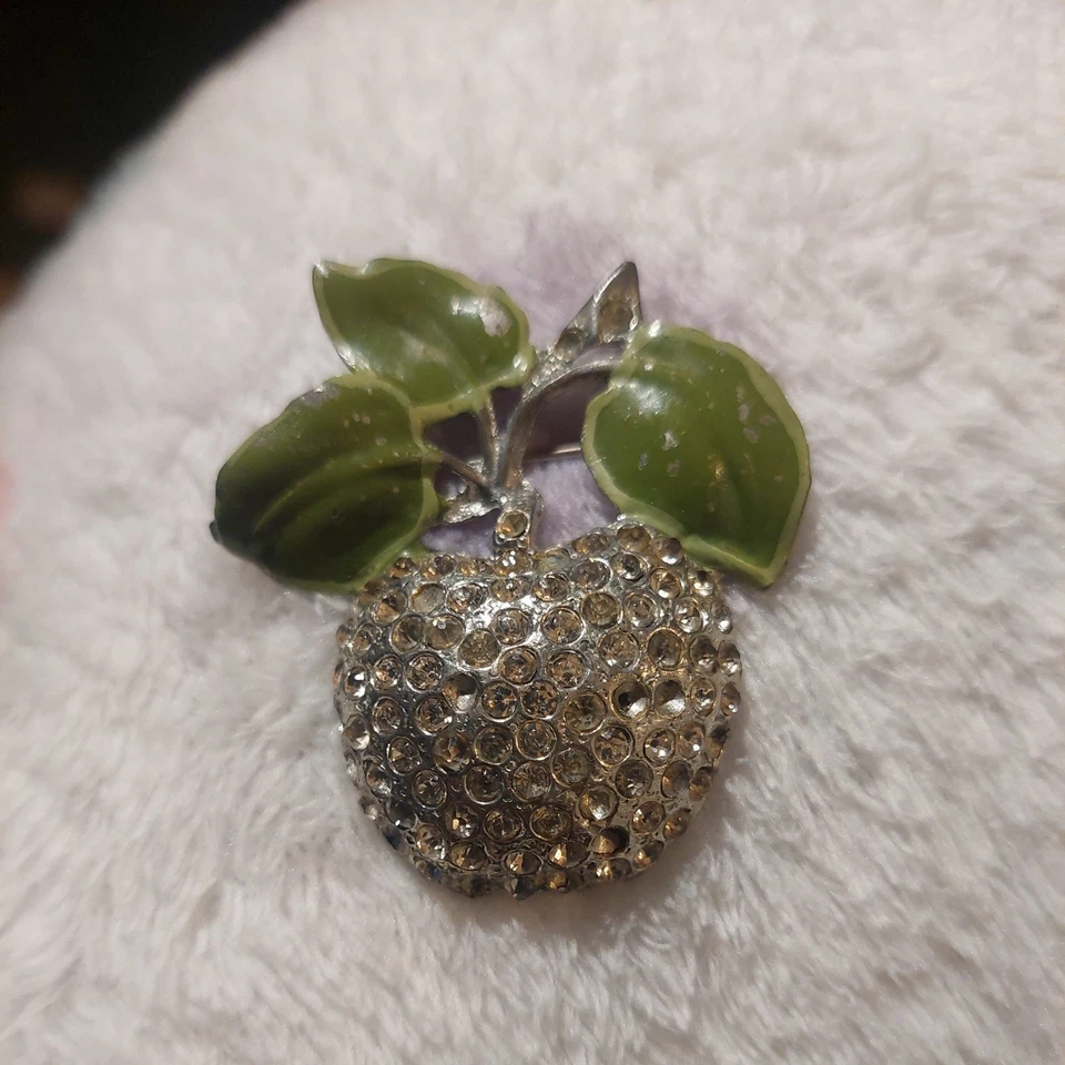 Coro brooch Aplle green Rhinestones pave enamel vintage 1950s - Image 4 of 4