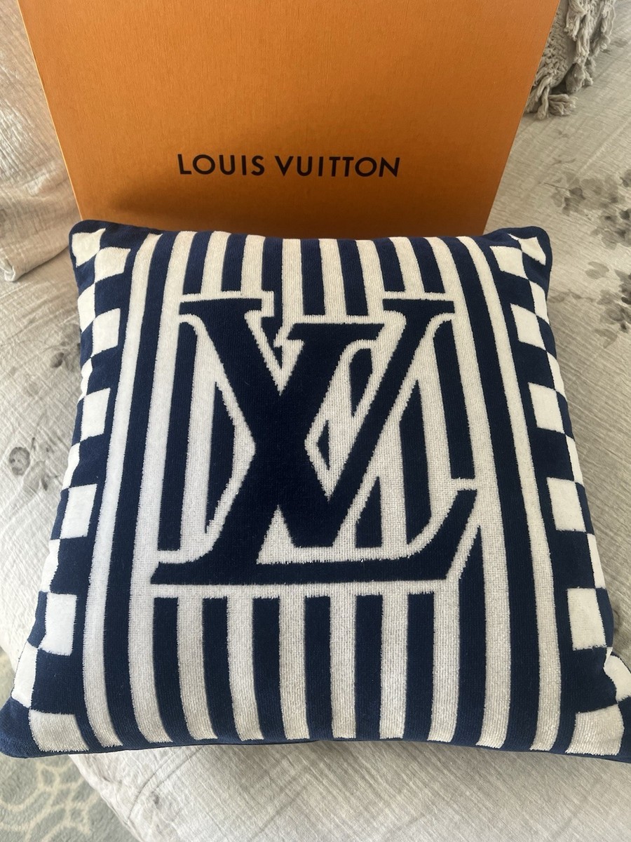 Louis Vuitton Graphical Beach Cushion/Pillow M77626 | eBay